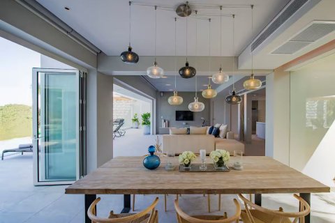 Villa in Phuket, Thailand 4 Schlafzimmer № 141156 - Foto 25