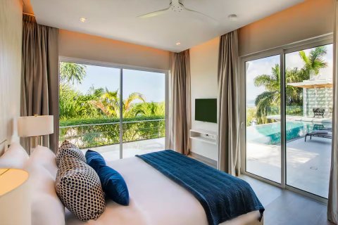 Villa in Phuket, Thailand 4 Schlafzimmer № 141156 - Foto 30