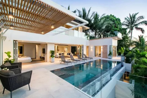 Villa in Phuket, Thailand 4 Schlafzimmer № 141156 - Foto 2