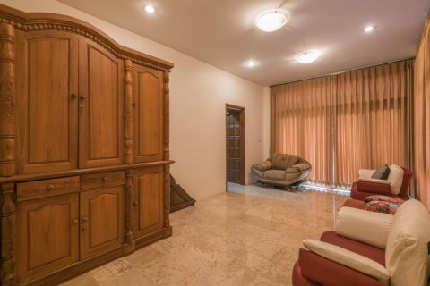 Haus in Rayong, Thailand 5 Schlafzimmer № 47427 - Foto 5