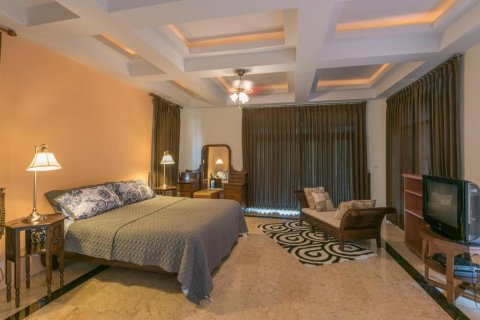 Haus in Rayong, Thailand 5 Schlafzimmer № 47427 - Foto 7