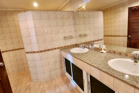 Condo sur Jomtien Beach, Pattaya, Thaïlande, 1 chambre № 47423