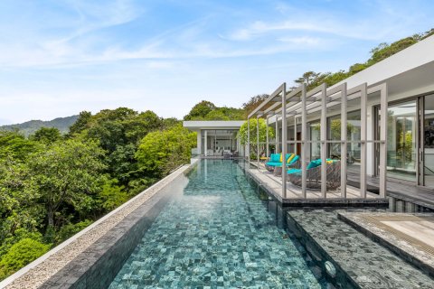 Ático de 4 dormitorios en Phuket, Tailandia № 180861 - foto 11