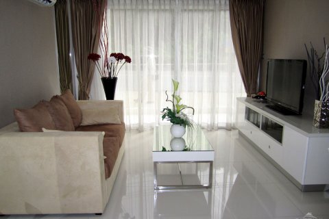 Condominio de 1 dormitorio en Pattaya, Tailandia № 176531 - foto 2