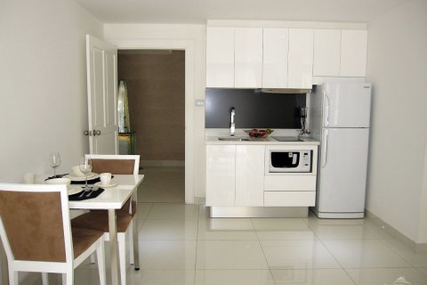 Condominio de 1 dormitorio en Pattaya, Tailandia № 176531 - foto 3
