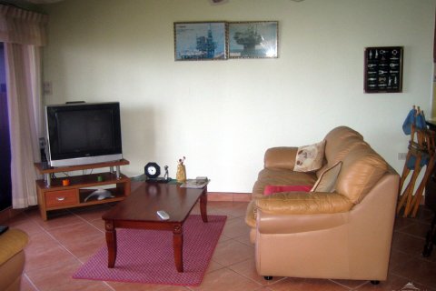 Condominio de 1 dormitorio en Jomtien Beach, Pattaya, Tailandia № 176533 - foto 2