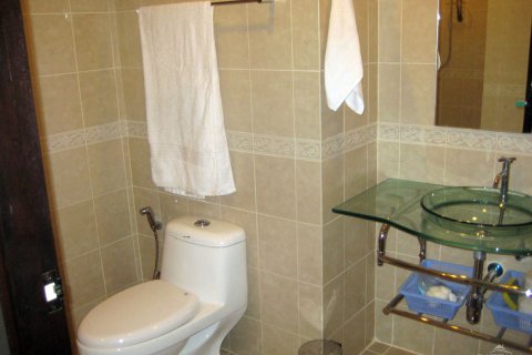 Condominio de 2 dormitorios en Jomtien Beach, Pattaya, Tailandia № 176532 - foto 3