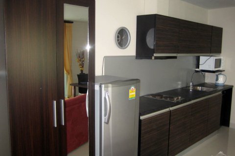 Condominio de 2 dormitorios en Jomtien Beach, Pattaya, Tailandia № 176532 - foto 7