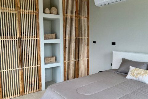 Chalet de 3 dormitorios en Ko Samui, Tailandia № 172475 - foto 17