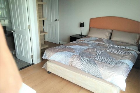 Condo à Samut Prakan, Thaïlande, 2 chambres № 140111 - photo 6
