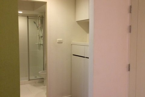 Condominio de 2 dormitorios en Bangkok, Tailandia № 143796 - foto 5