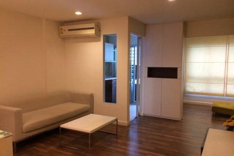 Condominio de 2 dormitorios en Bangkok, Tailandia № 143796