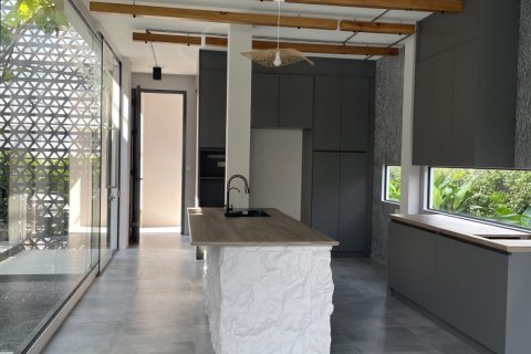 Chalet de 3 dormitorios en Hua Hin, Tailandia № 169915 - foto 16