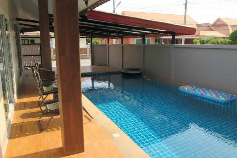 Casa de 3 dormitorios en Pattaya, Tailandia № 54364 - foto 6