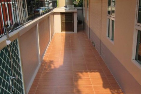 Casa de 3 dormitorios en Pattaya, Tailandia № 54364 - foto 12