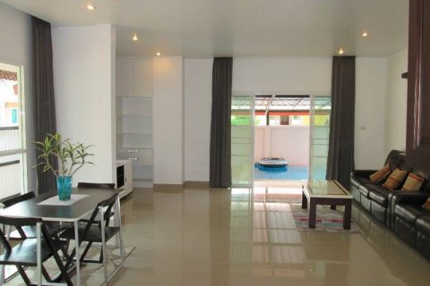 Casa de 3 dormitorios en Pattaya, Tailandia № 54364 - foto 21