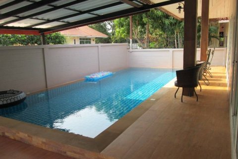 Casa de 3 dormitorios en Pattaya, Tailandia № 54364 - foto 5
