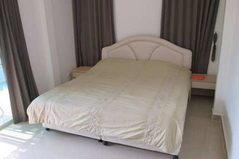Casa de 3 dormitorios en Pattaya, Tailandia № 54364 - foto 13