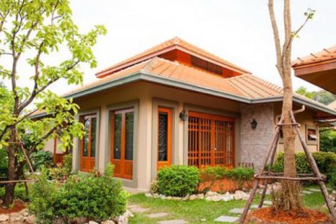 Chalet de 4 dormitorios en Hua Hin, Tailandia № 202791 - foto 4