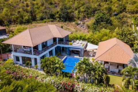 Villa in Hua Hin, Thailand 4 bedrooms № 202787