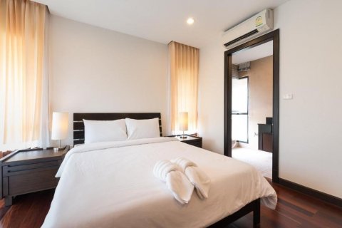 Casa de 4 dormitorios en Pattaya, Tailandia № 67514 - foto 8