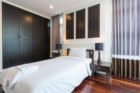 Casa de 4 dormitorios en Pattaya, Tailandia № 67514 - foto 10
