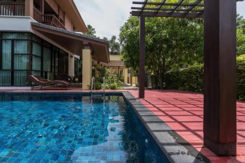 Casa de 4 dormitorios en Pattaya, Tailandia № 67514 - foto 3