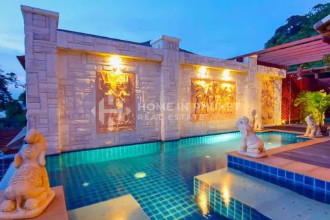 Casa de 3 dormitorios en Patong, Tailandia № 205908 - foto 3
