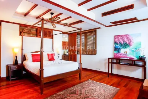 Casa de 3 dormitorios en Patong, Tailandia № 205908 - foto 20