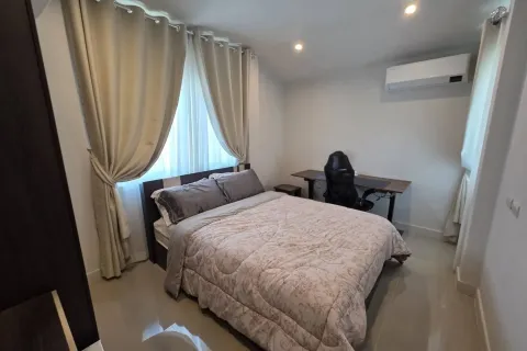 Adosado de 3 dormitorios en Phuket, Tailandia № 173733 - foto 2
