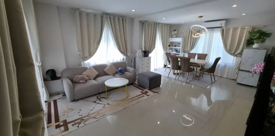 Adosado de 3 dormitorios en Phuket, Tailandia № 173733