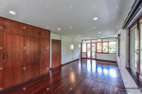 Casa de 4 dormitorios en Bangkok, Tailandia № 190426 - foto 8
