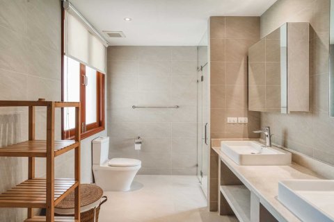House in Bang Tao, Thailand 4 bedrooms № 36583 - photo 28