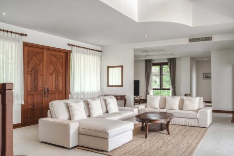 House in Bang Tao, Thailand 4 bedrooms № 36583 - photo 5