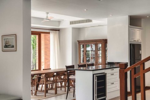 House in Bang Tao, Thailand 4 bedrooms № 36583 - photo 10