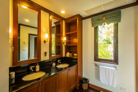 House in Bang Tao, Thailand 4 bedrooms № 3341 - photo 11
