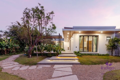 Casa de 3 dormitorios en Chiang Mai, Tailandia № 162636 - foto 2