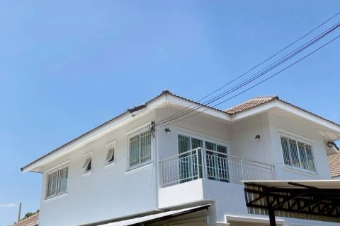 Casa de 3 dormitorios en Chiang Mai, Tailandia № 162642