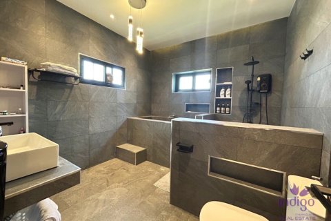 House in Chiang Mai, Thailand 4 bedrooms № 162639 - photo 22