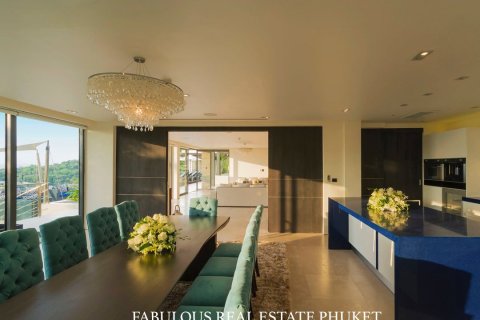 Chalet de 6 dormitorios en Kamala, Tailandia № 179796 - foto 5