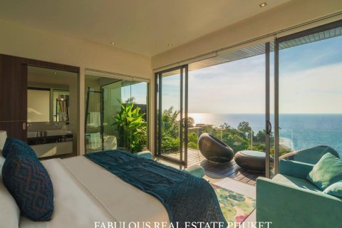 Chalet de 6 dormitorios en Kamala, Tailandia № 179796 - foto 4