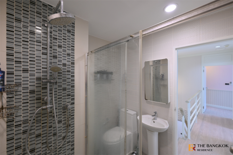 Condominio de 3 dormitorios en Bangkok, Tailandia № 185755 - foto 3