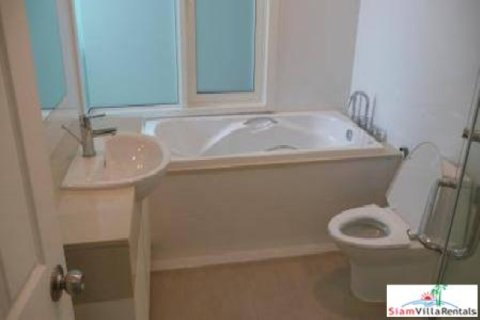 Apartamento de 1 dormitorio en Bangkok, Tailandia № 202554 - foto 4