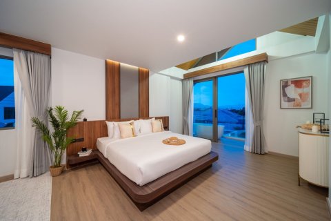 Chalet de 7 dormitorios en Phuket, Tailandia № 157915 - foto 10