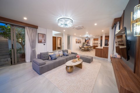 Chalet de 7 dormitorios en Phuket, Tailandia № 157915 - foto 6