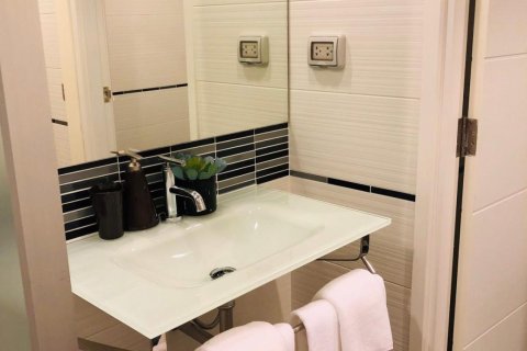 Apartamento de 3 habitaciones en Pattaya, Tailandia № 161520 - foto 9
