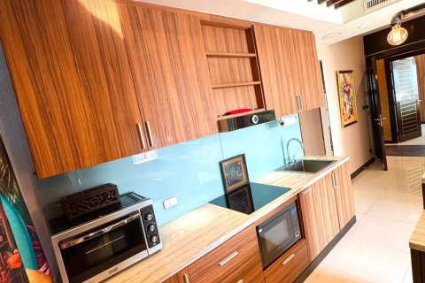Apartamento de 4 habitaciones en Pattaya, Tailandia № 161519 - foto 7