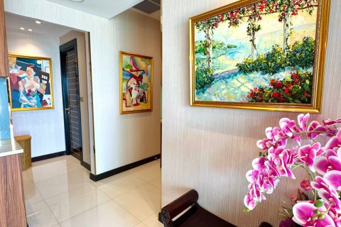 Apartamento de 4 habitaciones en Pattaya, Tailandia № 161519 - foto 10