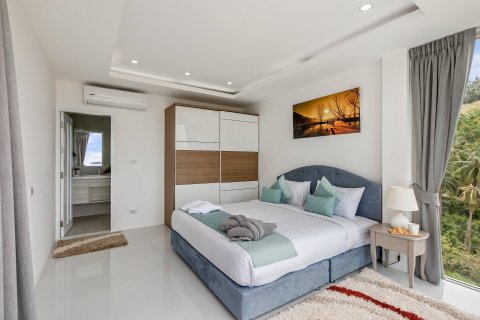 Villa in Ko Samui, Thailand 3 bedrooms № 161525 - photo 19