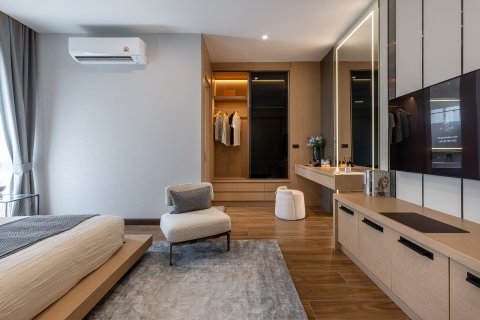 Chalet de 4 dormitorios en Pattaya, Tailandia № 203495 - foto 14